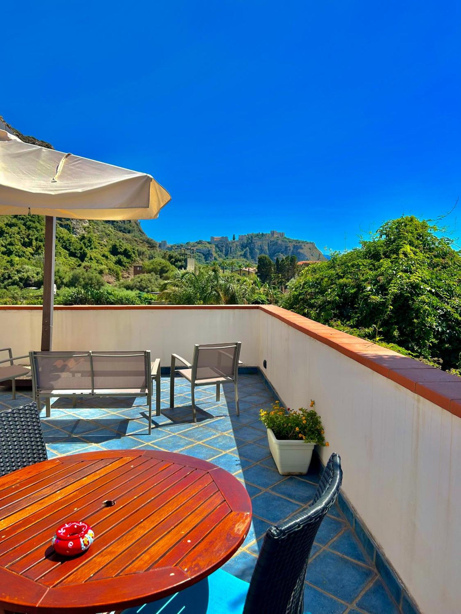 B&B Villa Rodriguez Milazzo Buitenkant foto