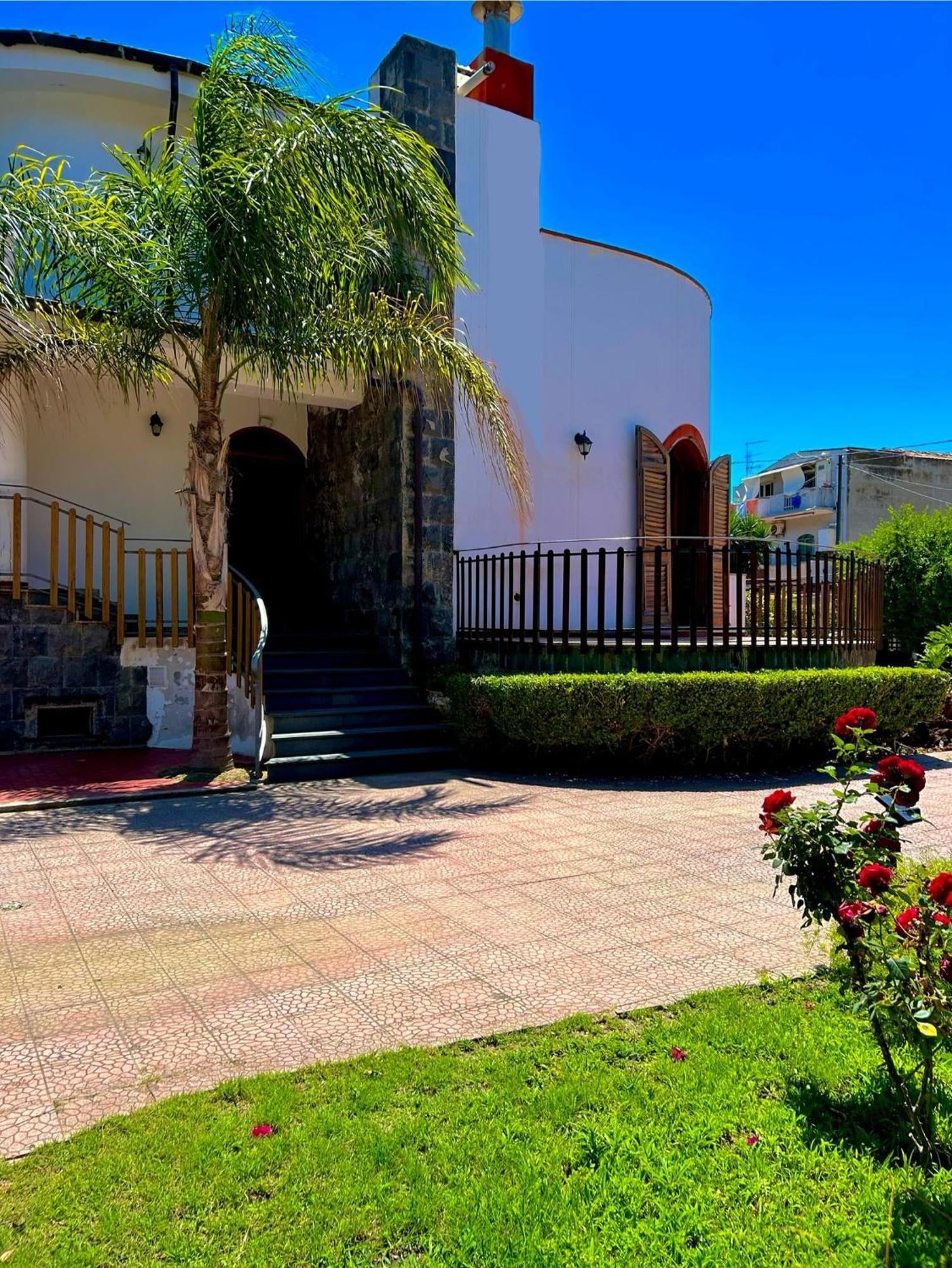 B&B Villa Rodriguez Milazzo Buitenkant foto