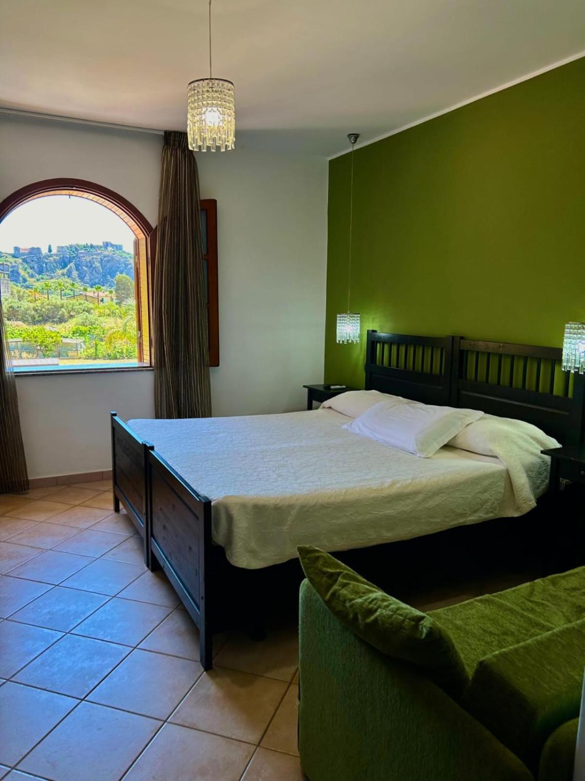 B&B Villa Rodriguez Milazzo Buitenkant foto