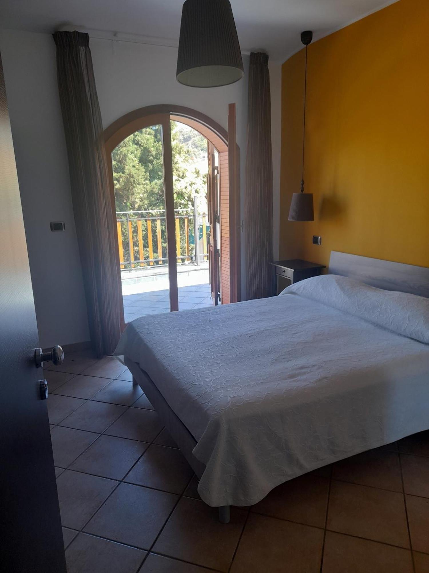 B&B Villa Rodriguez Milazzo Buitenkant foto