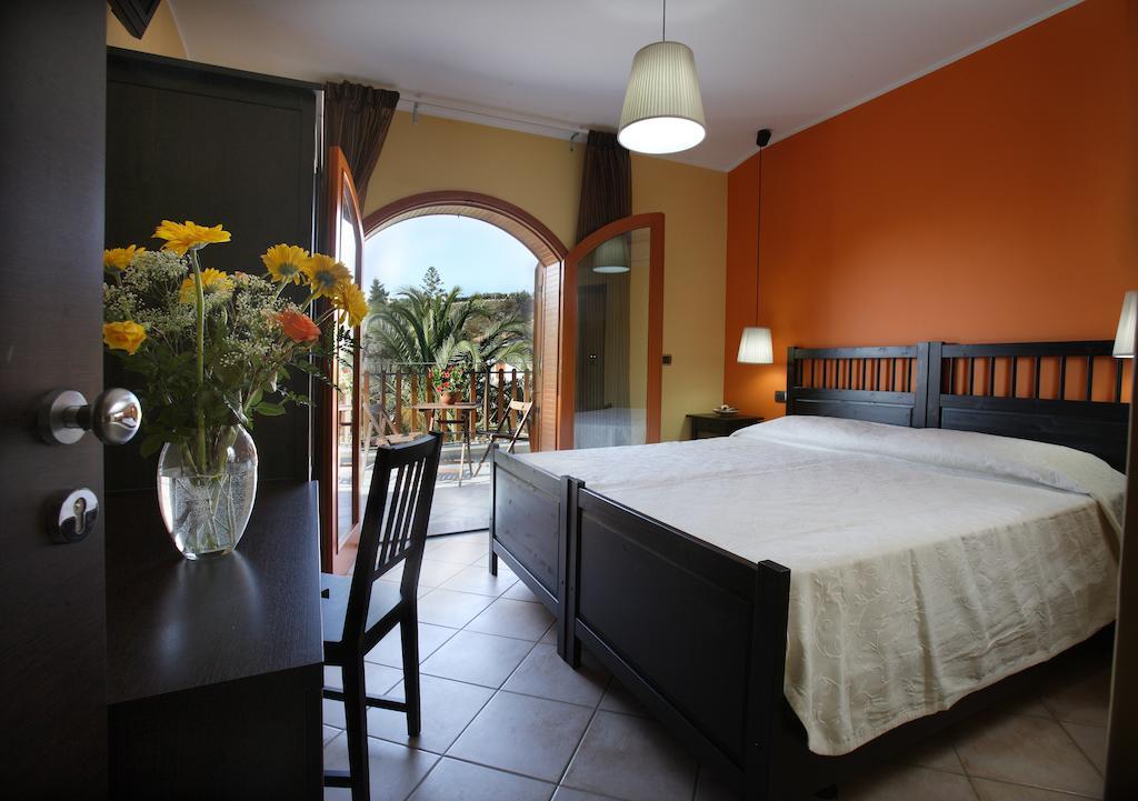 B&B Villa Rodriguez Milazzo Kamer foto